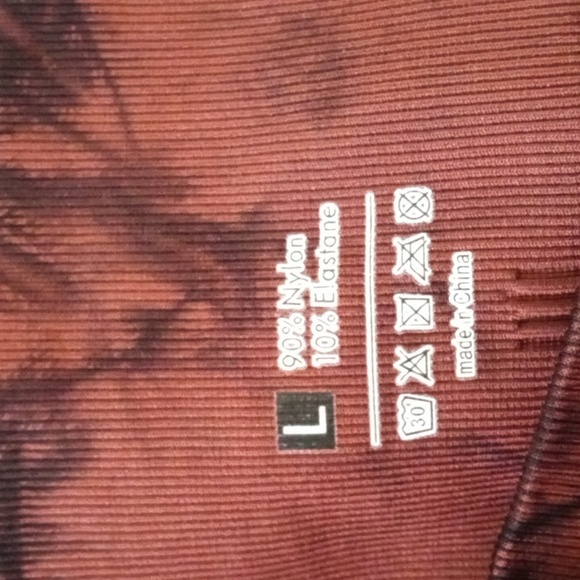 Set Of 4 Tie Dye Yoga Workout Shorts - Picture 11 of 13